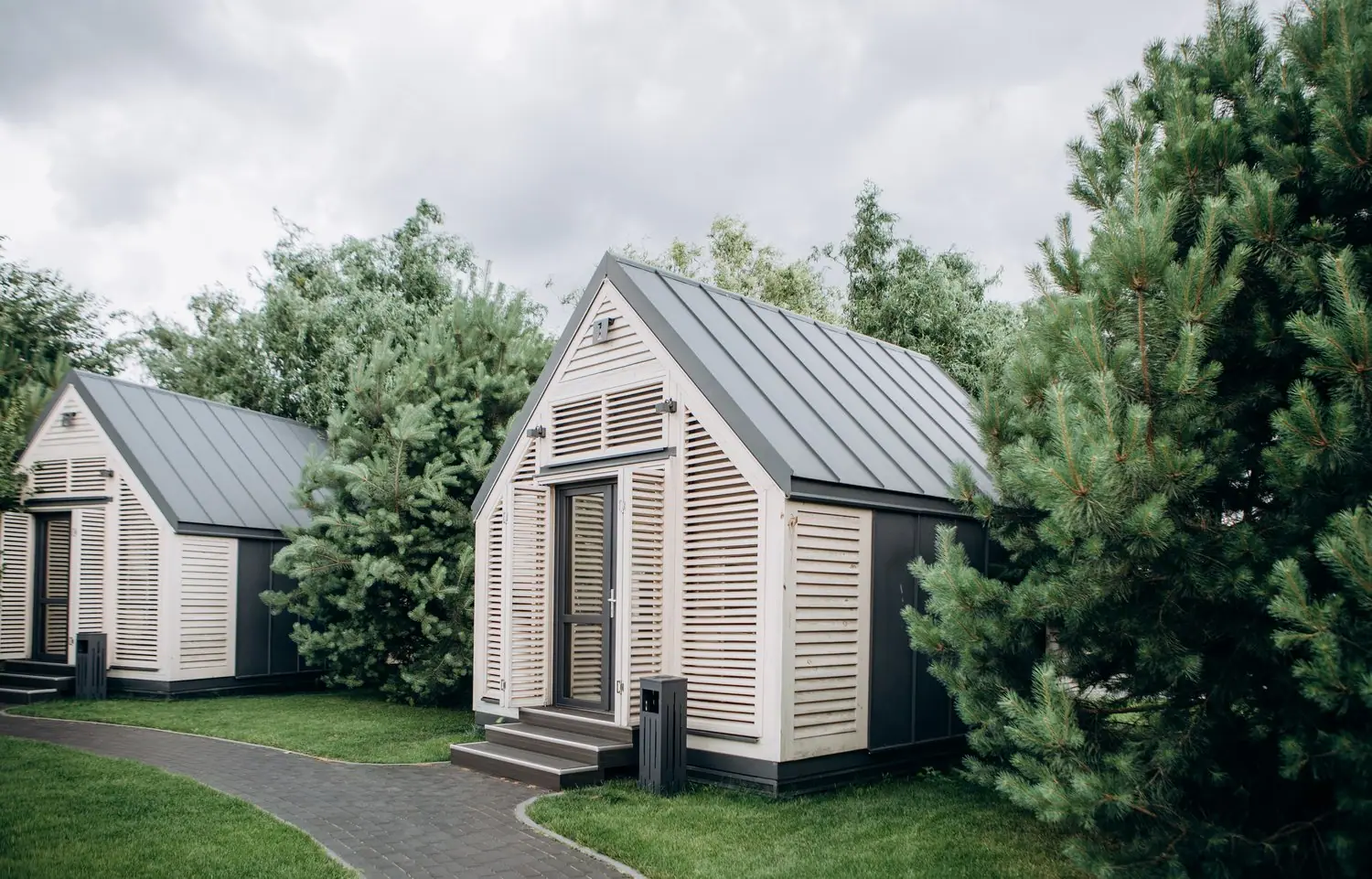 Noclegi w tiny houses: Minimalistyczne wypoczywanie