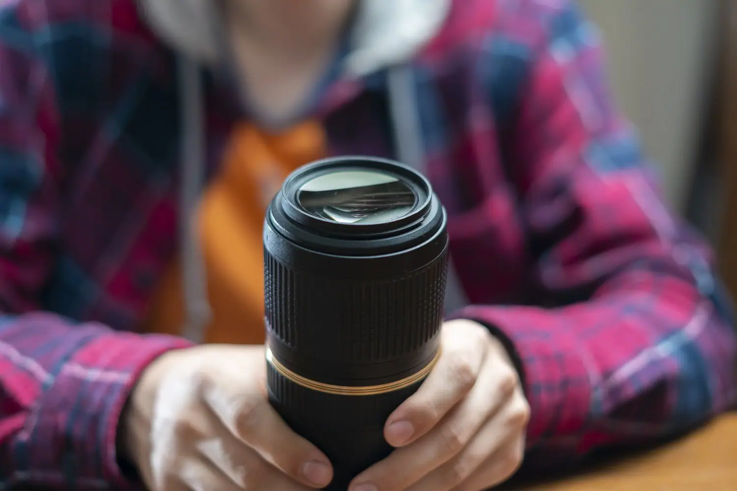 Jak wybrać odpowiedni obiektyw do fotografii portretowej początkujących