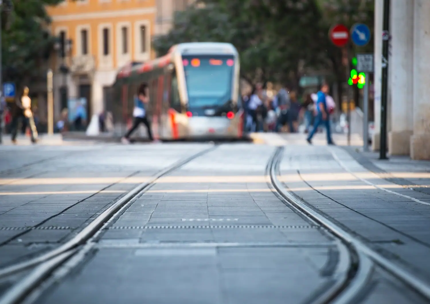 Jak poruszać się tramwajem w nieznanym mieście bez stresu